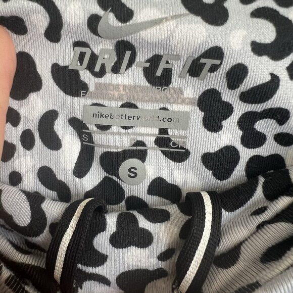 Nike Size Small Leggings Running Crop Mid Rise Stretch Leopard Print - Picture 4 of 9